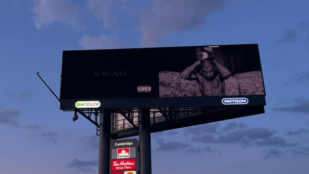 Justin Bieber mergulha em nova fase com álbum “SWAG”, o mais pessoal de sua carreira