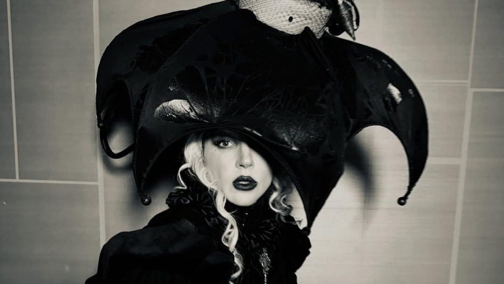 Lady Gaga anuncia novo single “The Dead Dance”, que chega em&nbsp;setembro