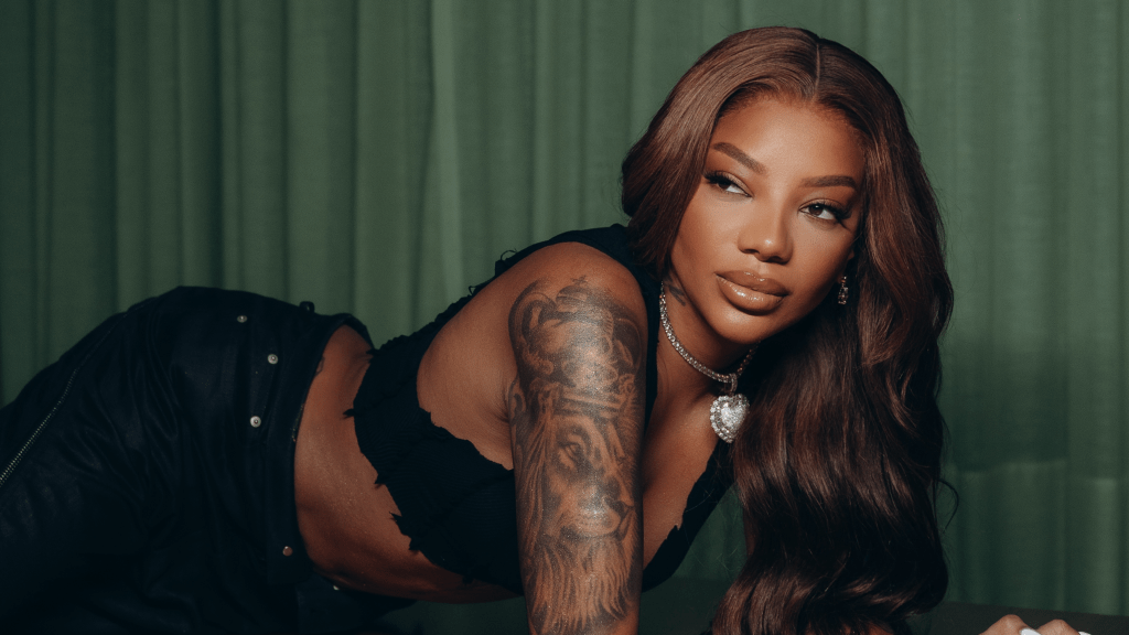 Ludmilla recebe caixa misteriosa e lança site enigmático antes de show nos&nbsp;EUA