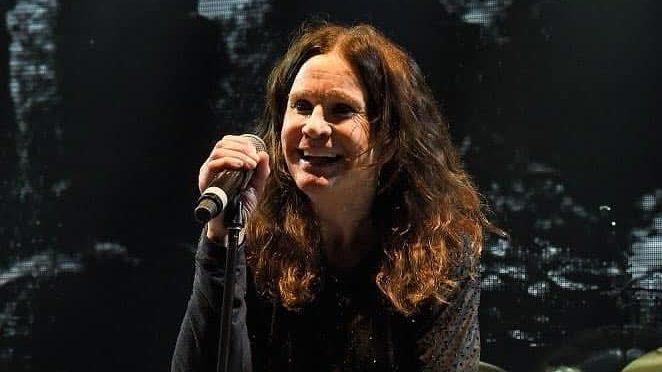 Família de Ozzy Osbourne pede adiamento de documentário da BBC
