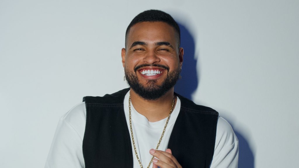 Yan comanda a 5ª edição do pagode “Seremos Felizes” no Rio de Janeiro com participações&nbsp;especiais