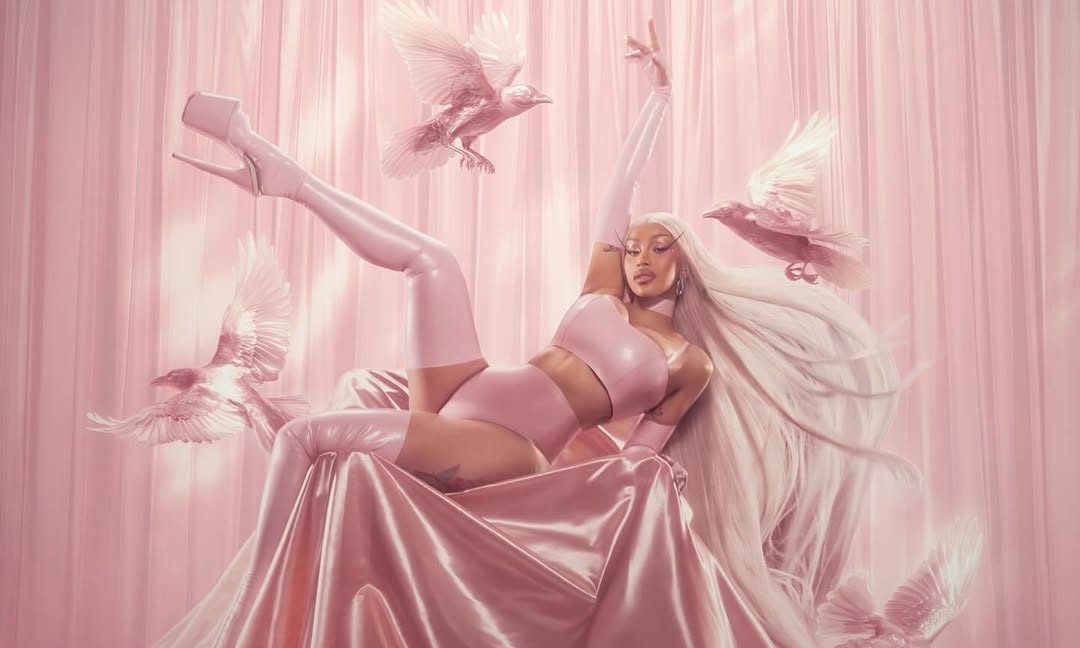 Cardi B anuncia nova turnê e confirma lançamento do álbum “Am I The Drama?”