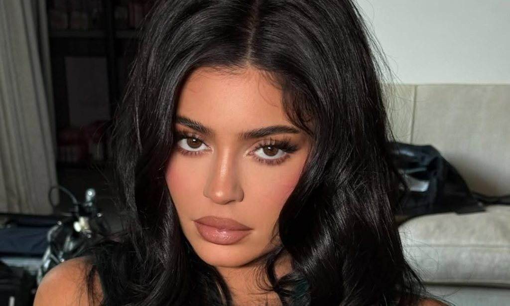 Kylie Jenner estreia na música em parceria com o duo Terror&nbsp;Jr