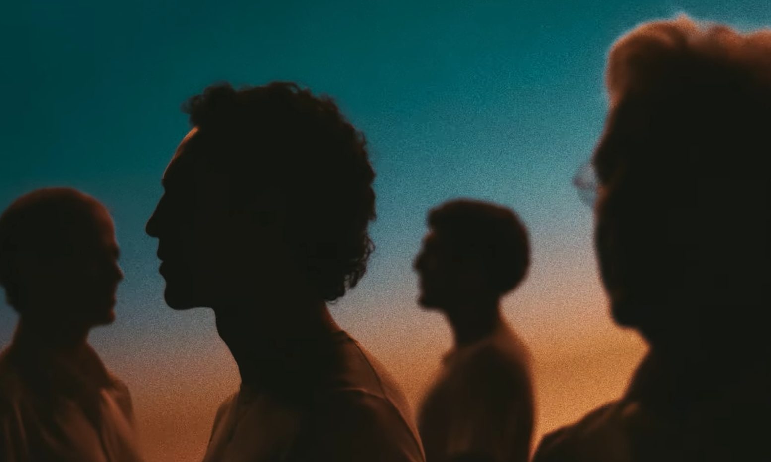 Zeca Veloso lança clipe de “Salvador” com Caetano, Moreno e Tom Veloso