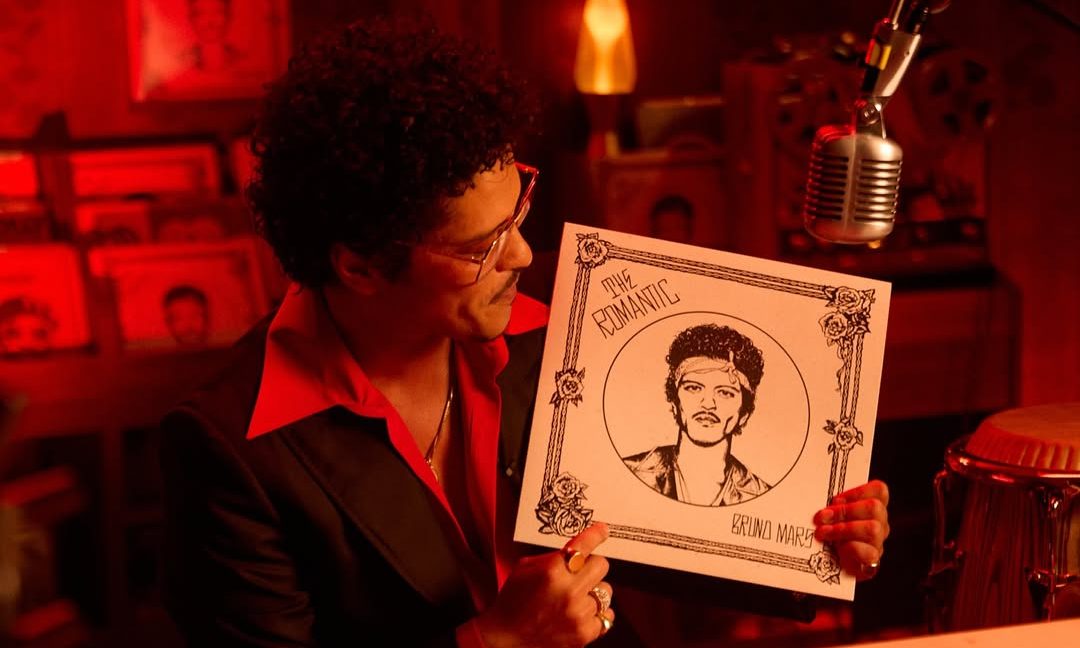 “The Romantic”: novo álbum de Bruno Mars estreia em 1º lugar na Billboard 200