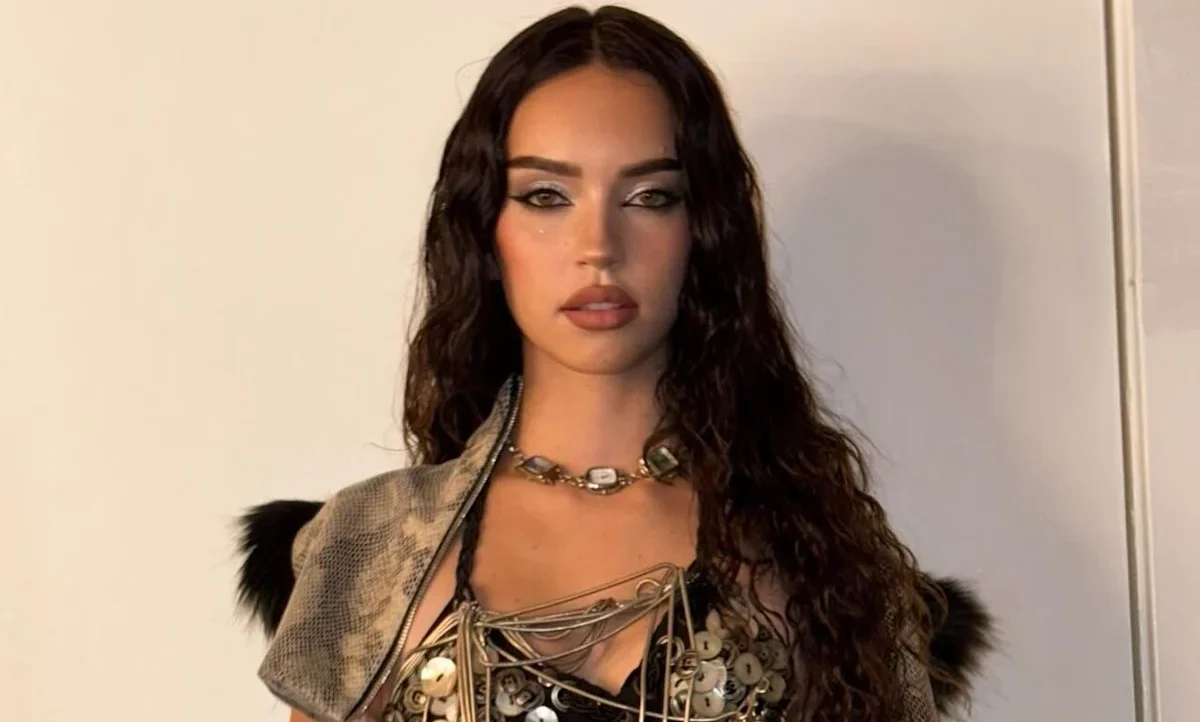 Daniela Avanzini fala sobre identidade cultural em entrevista à Allure