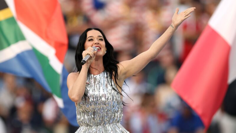 Katy Perry estreia com nota máxima no PopBoxd; média cai para 4,7 horas após lançamento