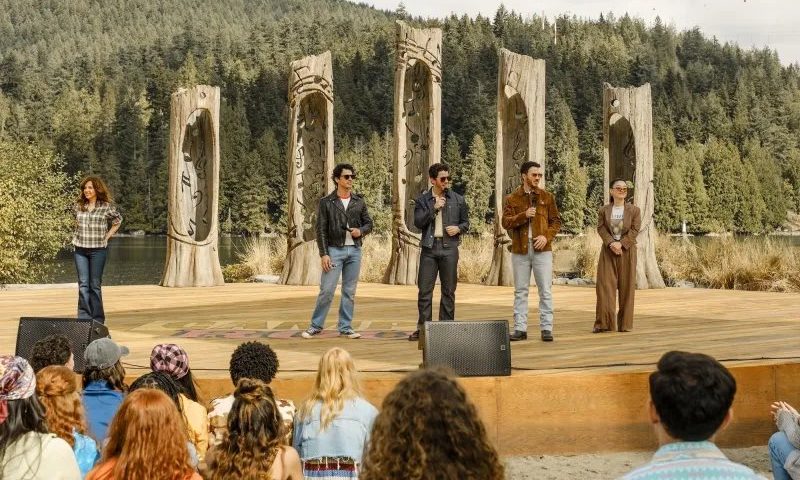 “Camp Rock 3” ganha novo trailer e marca retorno dos Jonas Brothers após 16 anos; confira