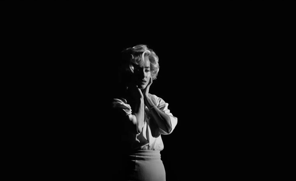 Maggie Gyllenhaal dirige ‘Flesh Impact’, curta que imagina o futuro de Marilyn Monroe