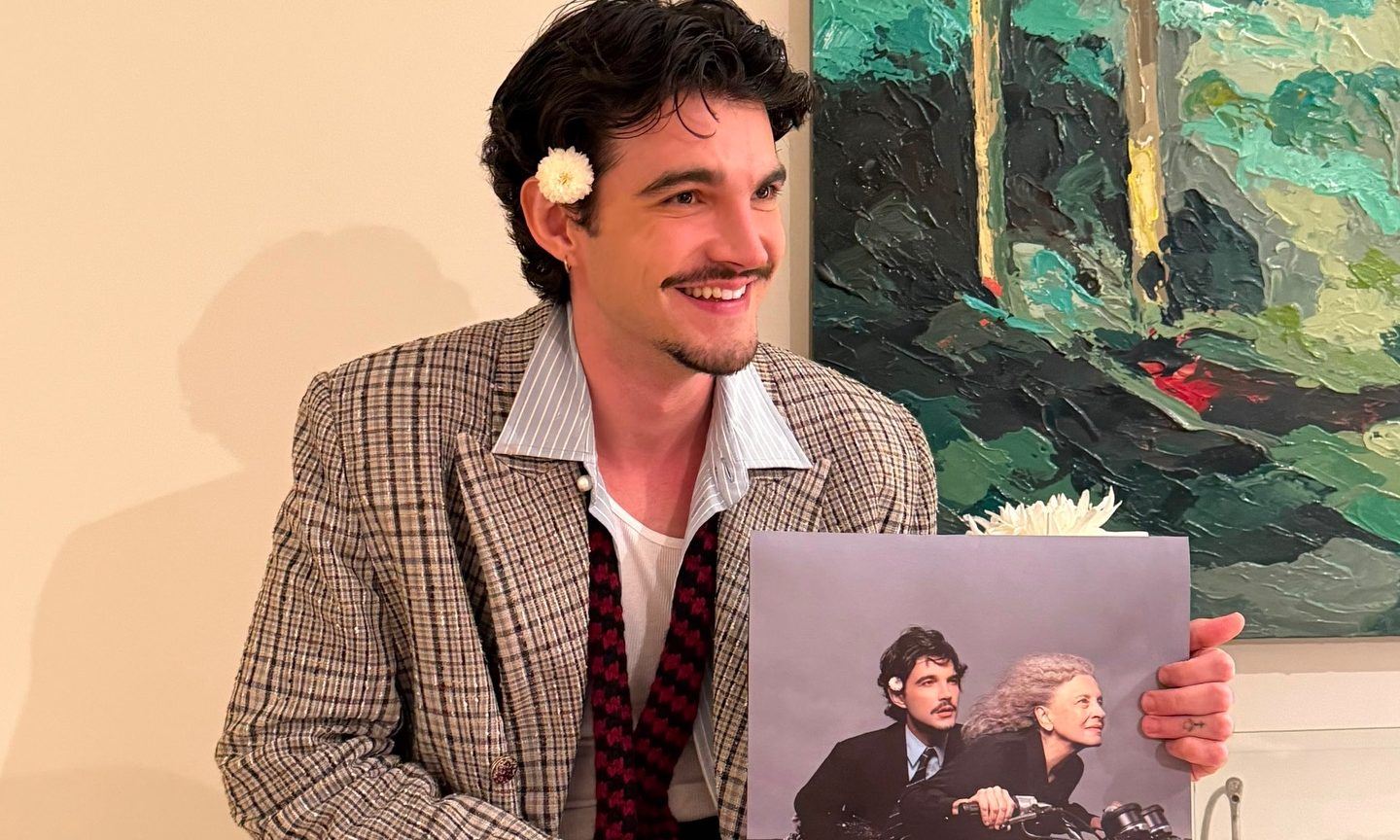 Jão transforma luto, amor e literatura em “Memórias Póstumas”, seu álbum mais pessoal