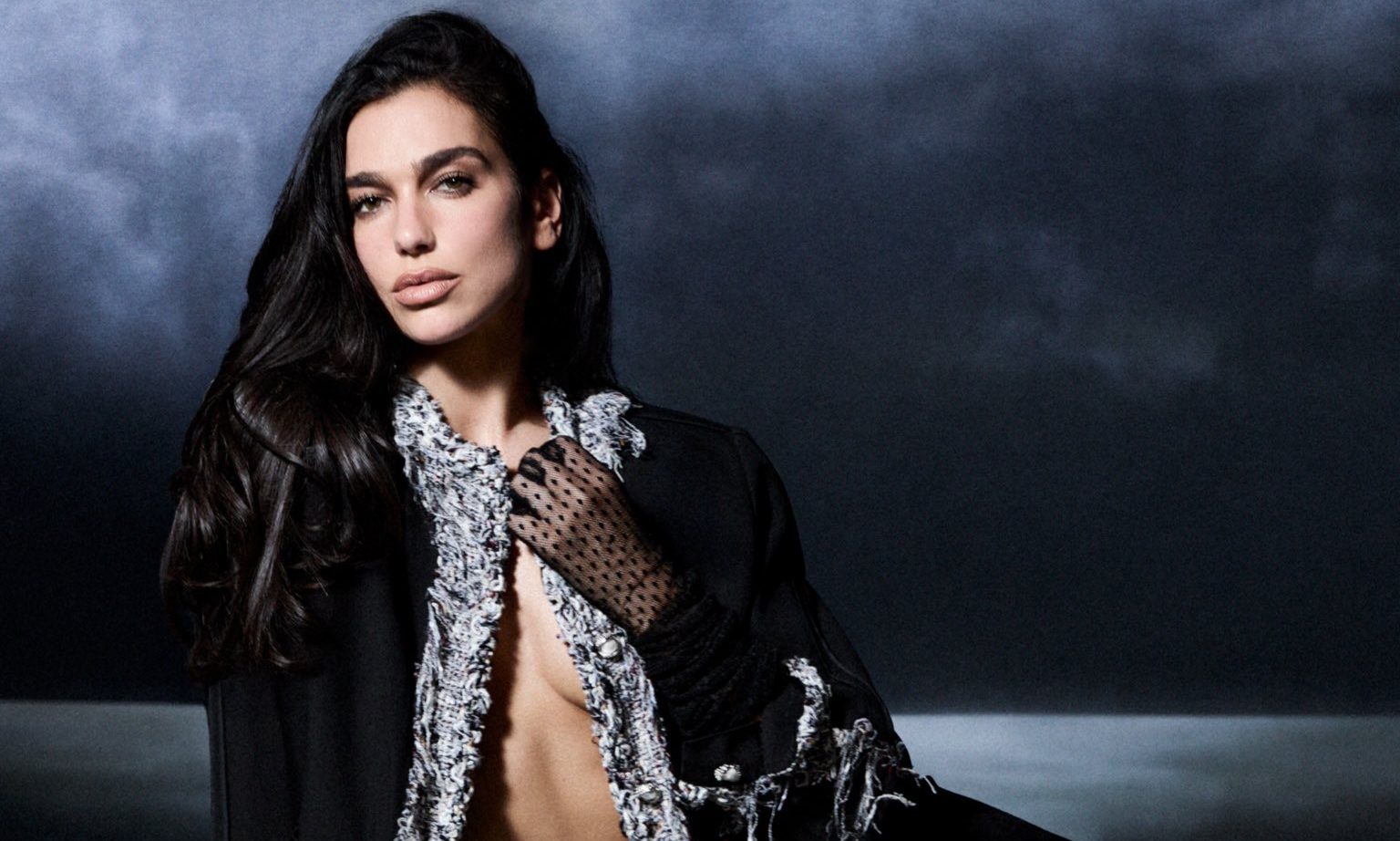 Dua Lipa revela detalhes do casamento com Callum Turner: “Foi mágico”